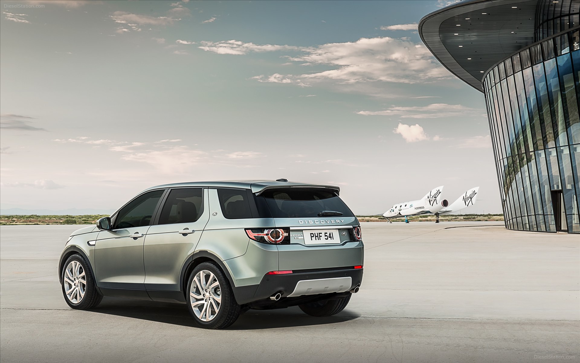 Land Rover Discovery Sport 2015